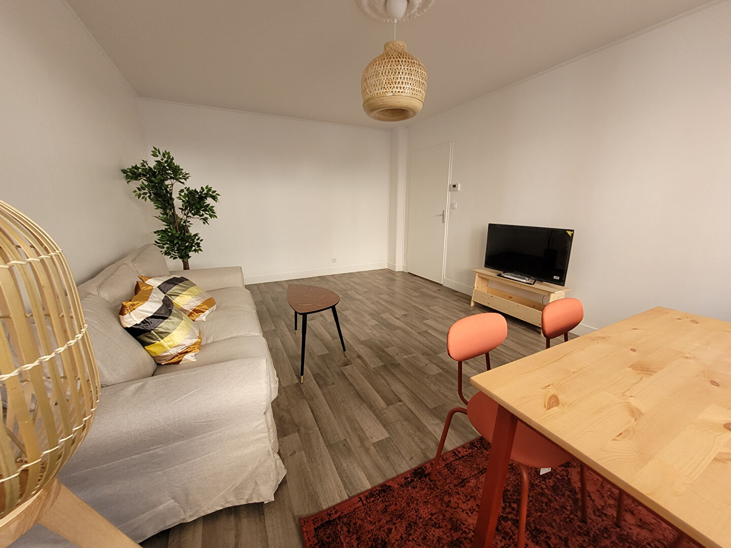 Appartement 3 pièces meublé de 77m² avec parking - Rouen gauche - Secteur Place Carnot