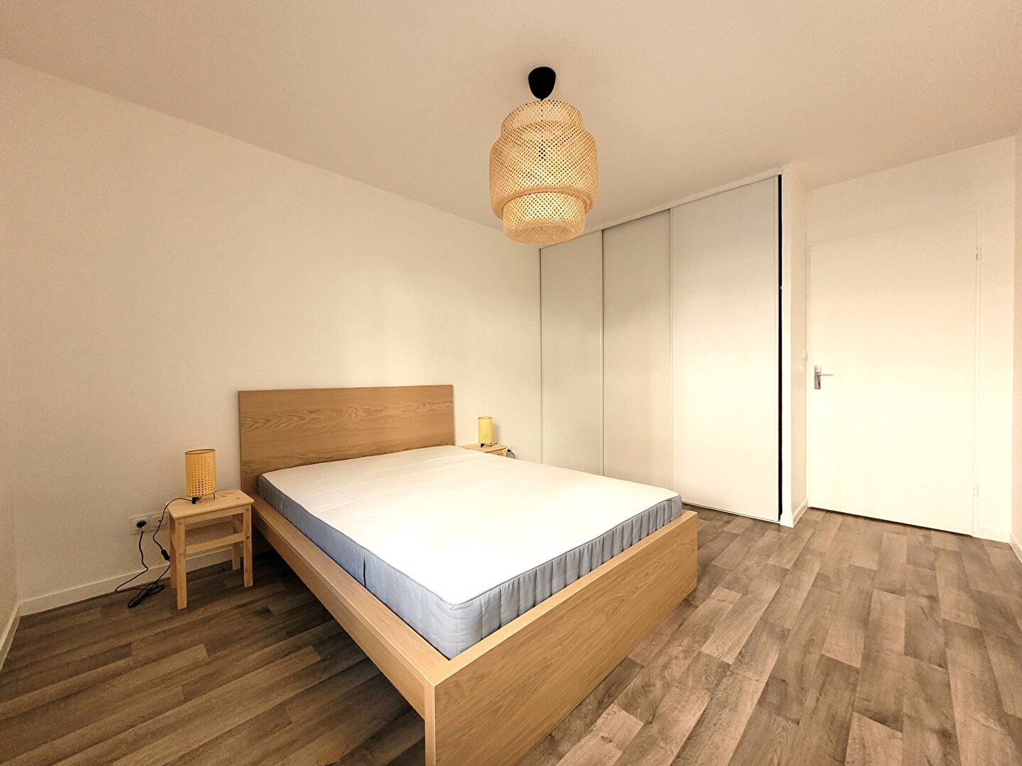 Appartement 3 pièces meublé de 77m² avec parking - Rouen gauche - Secteur Place Carnot