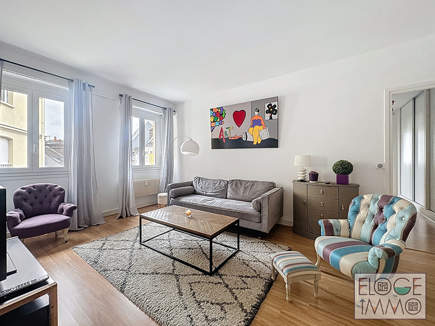 Appartement deux chambres, ascenseur!