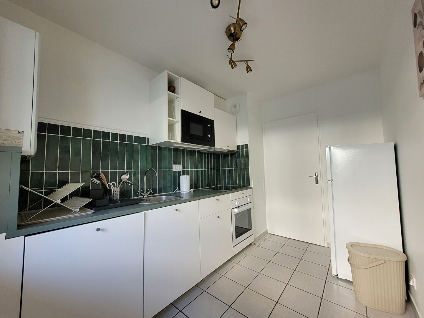 Appartement 3 pièces meublé de 77m² avec parking - Rouen gauche - Secteur Place Carnot