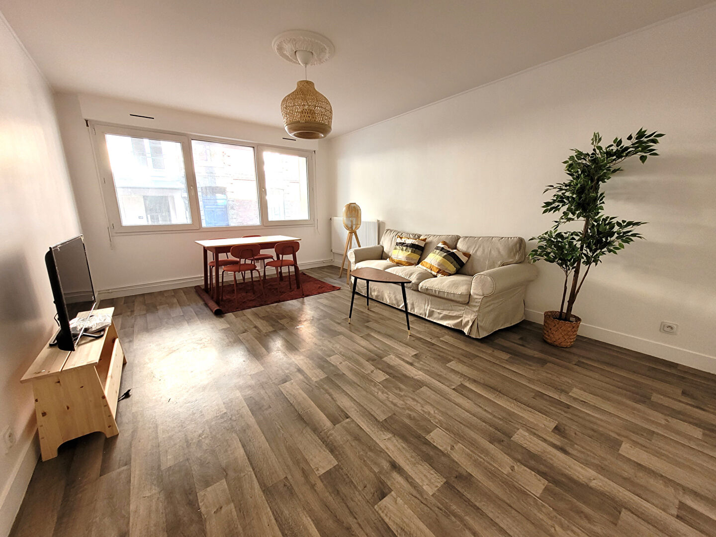 Appartement 3 pièces meublé de 77m² avec parking - Rouen gauche - Secteur Place Carnot