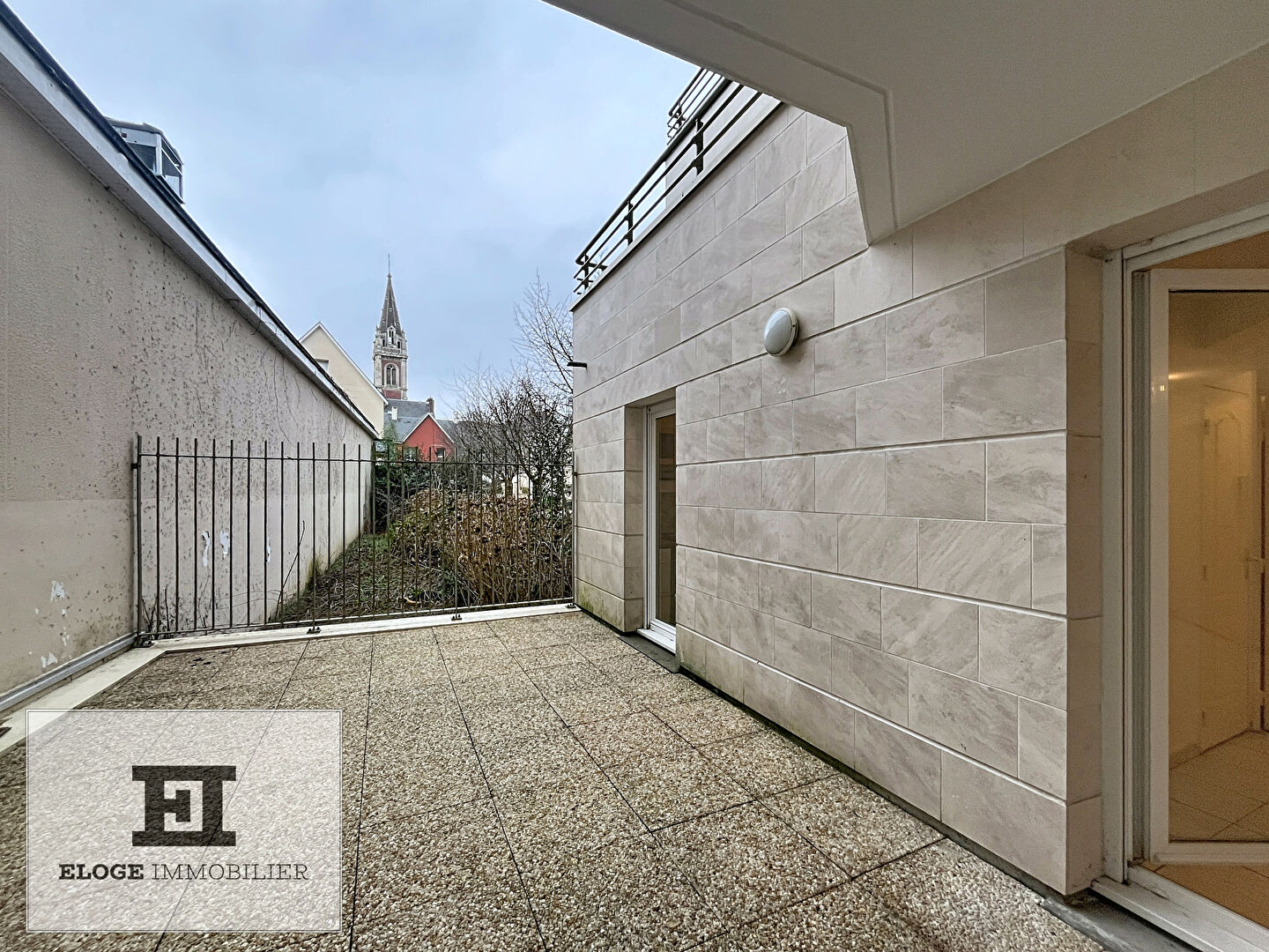 Appartement 3 pièces de 66m² avec terrasse et parking - Rouen gauche - Secteur Saint Sever