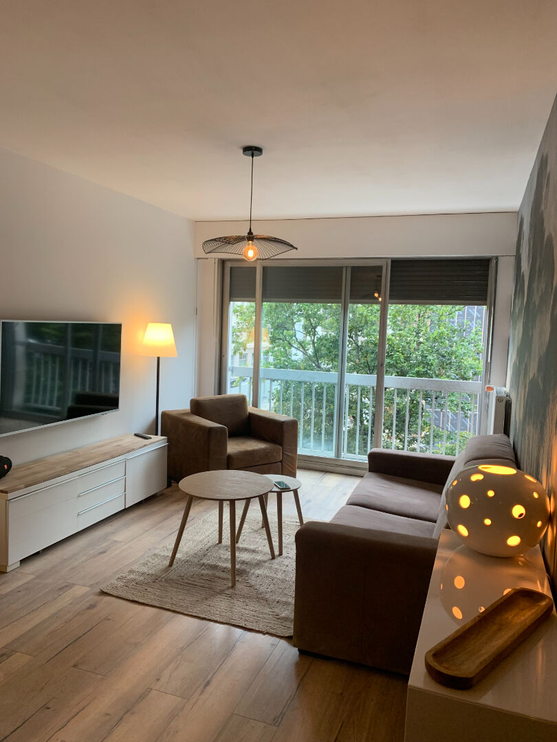 Appartement 2 pièces meublé de 39m² refait à neuf  - Rouen droite - Secteur Théâtre des Arts / Quai de la Bourse