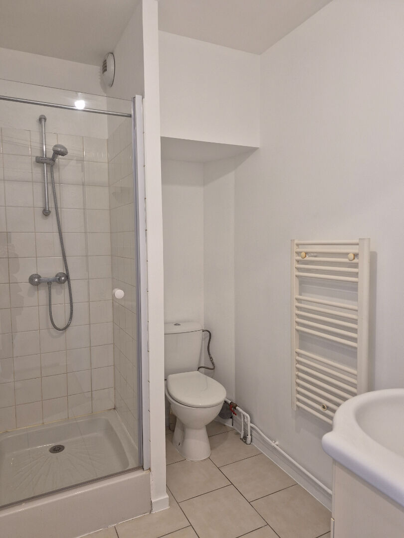 Appartement 1 pièce de 21m² - CLERES - Hypercentre