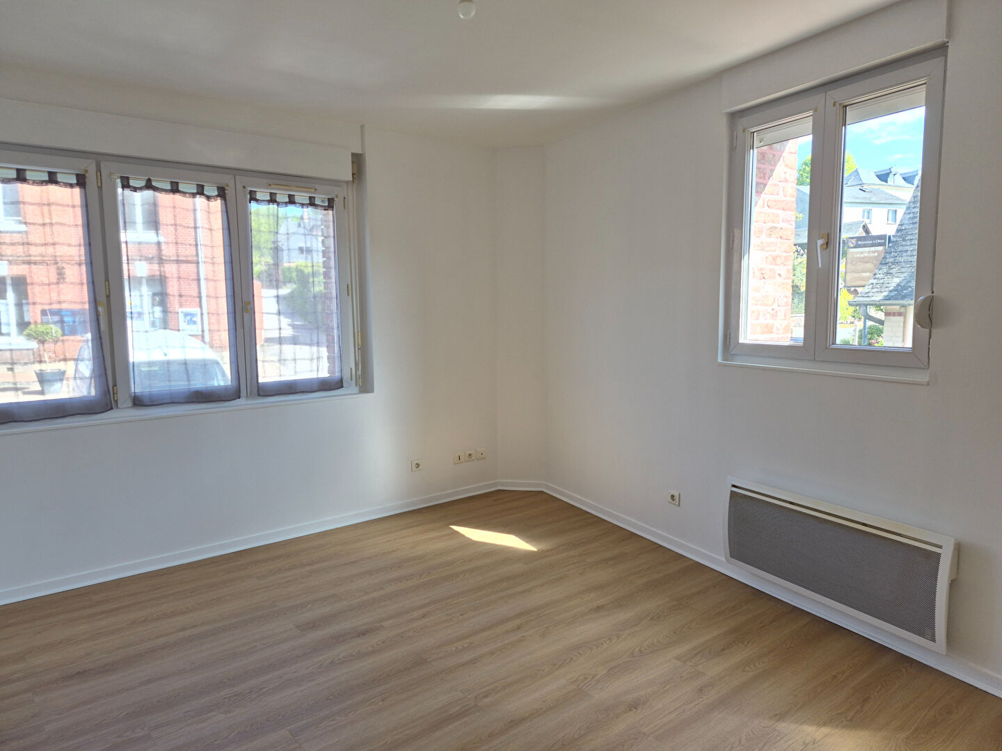 Appartement 1 pièce de 21m² - CLERES - Hypercentre