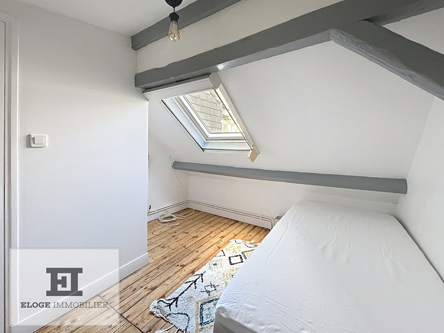 Maisonnette 2 pièces meublée de 41m2 - Rouen droite - Secteur Gare - St Maur