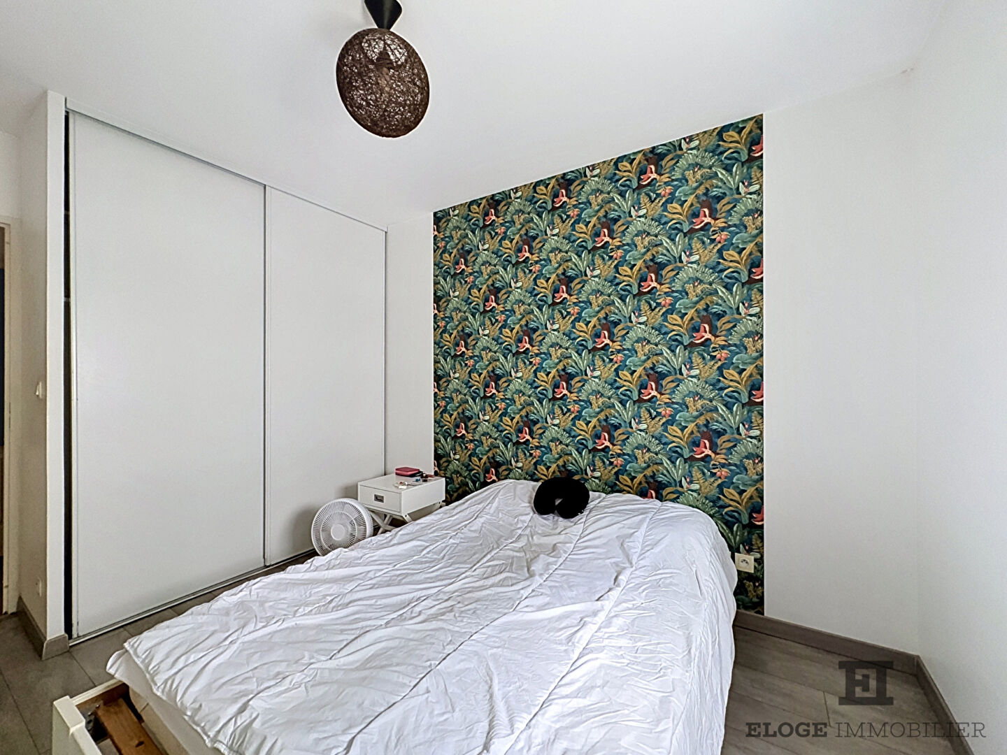 Appartement T3 idéalement situé à proximité immédiate de la faculté de droit.